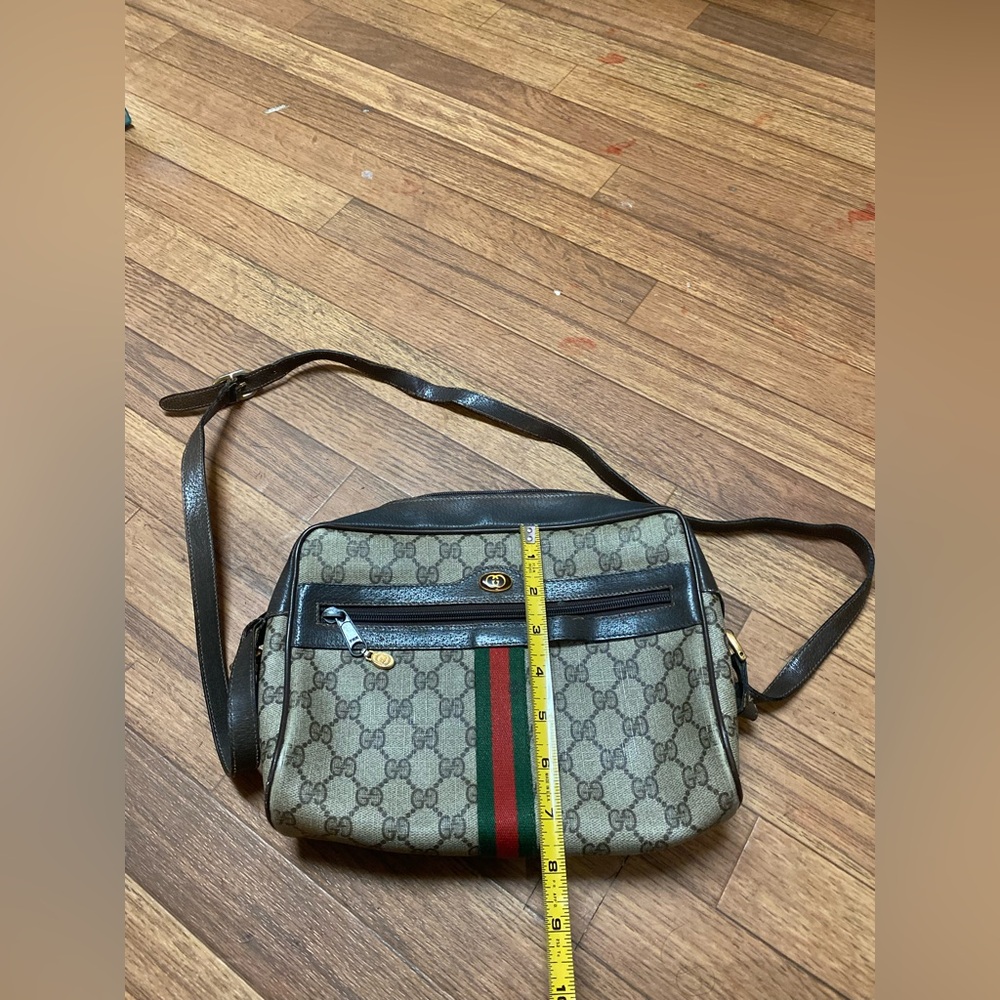 Gucci - Picture 8 of 9